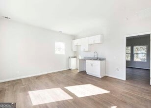 803 Lynmore Ave in Macon, GA - Building Photo - Building Photo