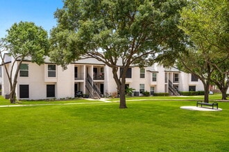 Tides on Avril in Fort Worth, TX - Building Photo - Building Photo