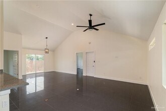312 N 17th St in McAllen, TX - Building Photo - Building Photo