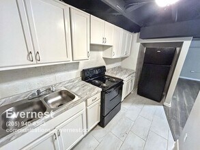 424 Robin Rd in Birmingham, AL - Building Photo - Building Photo