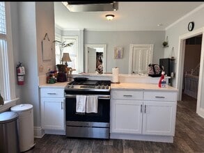 27 Taber Ave, Unit 27 Taber Ave. - Unit 2 in Providence, RI - Building Photo - Building Photo