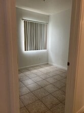 2601 Columbus St in Bakersfield, CA - Foto de edificio - Building Photo