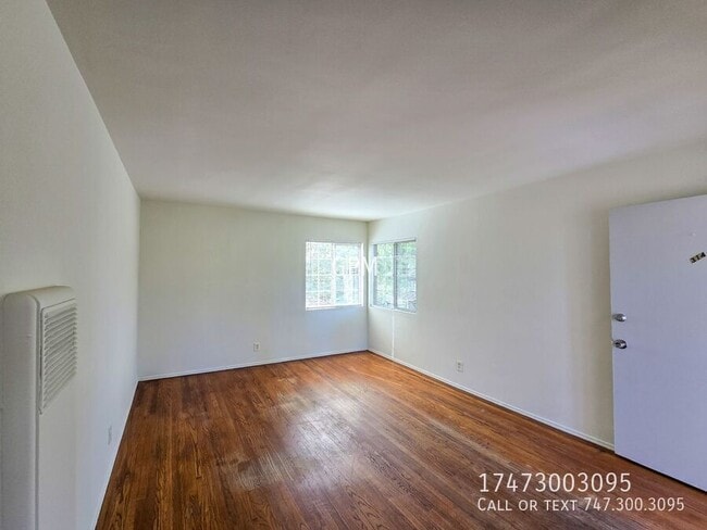 310 N Florence St in Burbank, CA - Building Photo - Building Photo