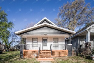 812 Monroe Ave in Kansas City, MO - Building Photo