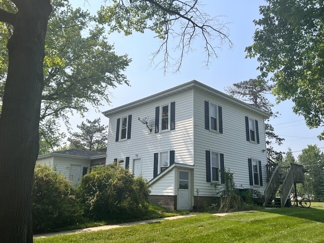 5212 Lincoln Way, Unit 2 in Ames, IA - Building Photo - Building Photo