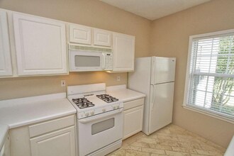 3803 Berkeley Crossing in Duluth, GA - Building Photo - Building Photo