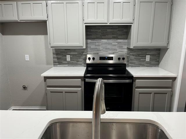 2431 Kingsford Ct in Arlington, TX - Building Photo - Building Photo