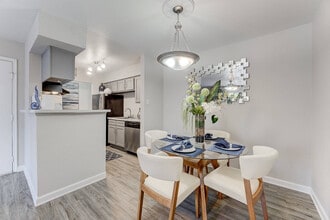 The Flats at Veranda Ridge in Texas City, TX - Building Photo - Building Photo