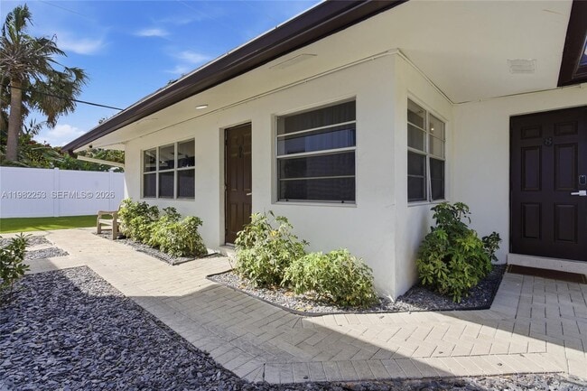 1301 NE 16th Terrace in Fort Lauderdale, FL - Building Photo - Building Photo