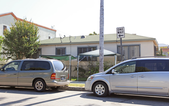 6814 Rugby Ave in Huntington Park, CA - Building Photo - Building Photo