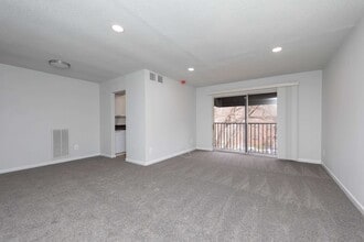 Waterford in Havertown, PA - Building Photo - Building Photo