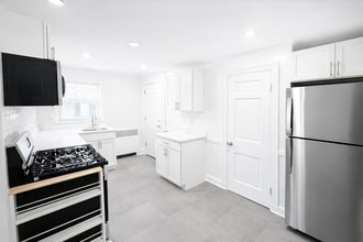 186 Summit Ave, Unit 1A in Quincy, MA - Foto de edificio - Building Photo