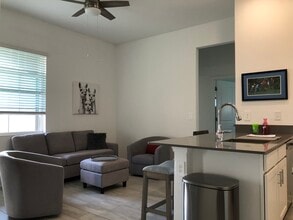 6066 Claystone Way, Unit Hillside House in Mount Dora, FL - Foto de edificio - Building Photo