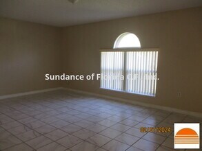 11879 Bentry St in Orlando, FL - Building Photo - Building Photo