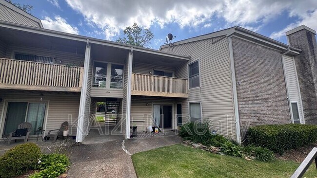 property at 6774 Enchanted Oak Pl