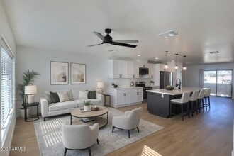 2502 E Paradise Ln in Phoenix, AZ - Building Photo - Building Photo