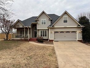 101 Fox Glove Ln in Bentonville, AR - Building Photo - Building Photo