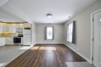 825 Albert Ave in Sycamore, IL - Building Photo - Building Photo