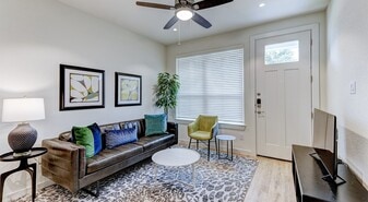 629 Canvas Ave in Fulshear, TX - Building Photo