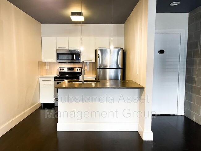 property at 915 NW 7th St