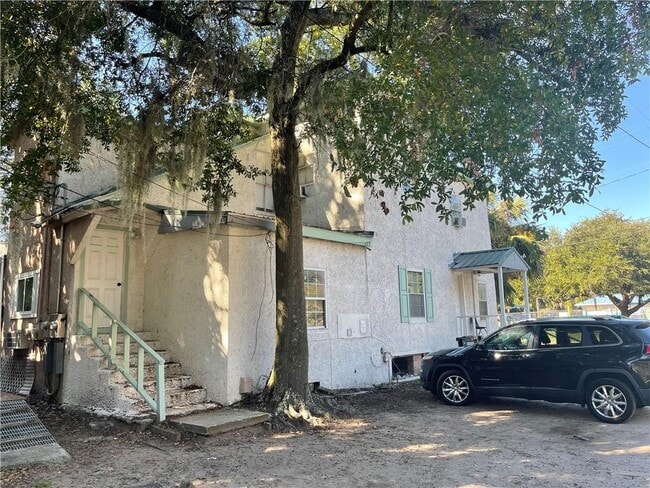 property at 2129 Union St