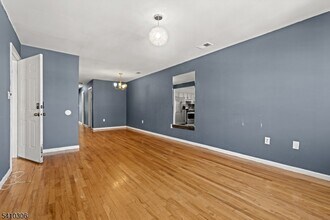 457 Irvine Turner Blvd in Newark, NJ - Building Photo - Building Photo