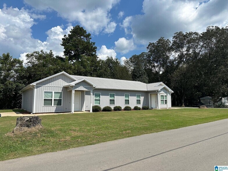 162 Crocker Rd in Odenville, AL - Building Photo