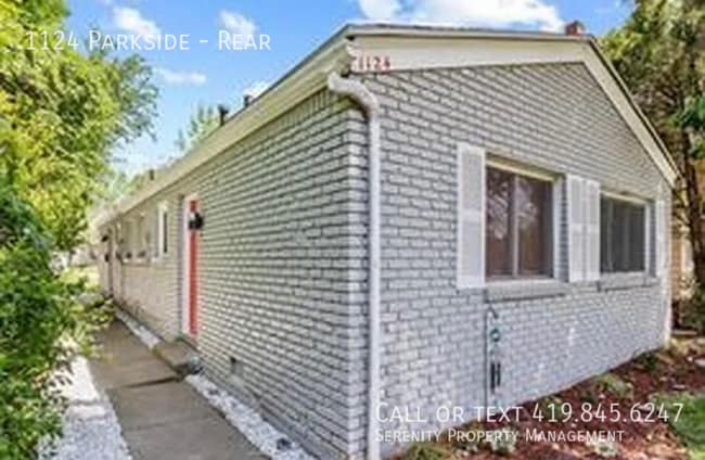 property at 1124 Parkside Blvd