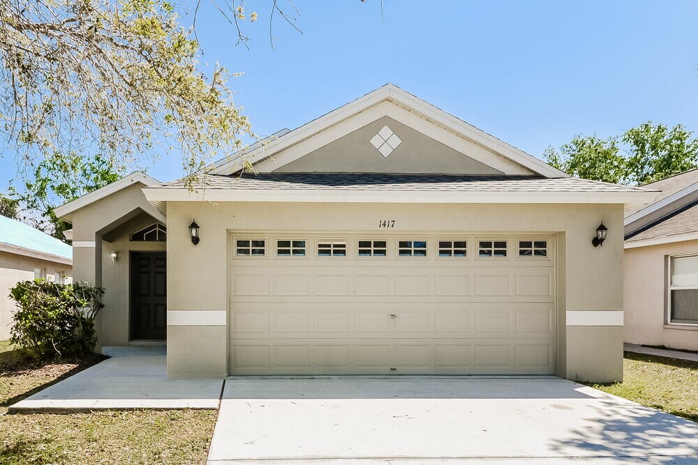 1417 Delano Trent St in Ruskin, FL - Building Photo