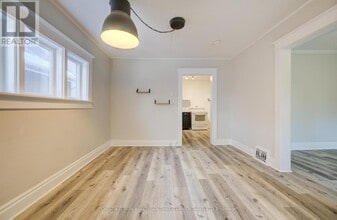 15 Troy St in Kitchener, ON - Building Photo - Building Photo