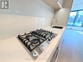 1720 Bayview Ave in Toronto, ON - Building Photo - Building Photo