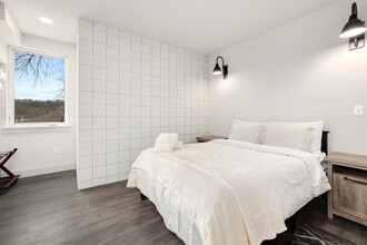 10 Riordan Rd in Bella Vista, AR - Building Photo - Building Photo