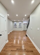 2129 N Natrona St in Philadelphia, PA - Foto de edificio - Building Photo