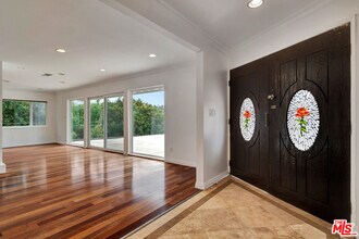 3379 Canton Ln in Los Angeles, CA - Building Photo - Building Photo