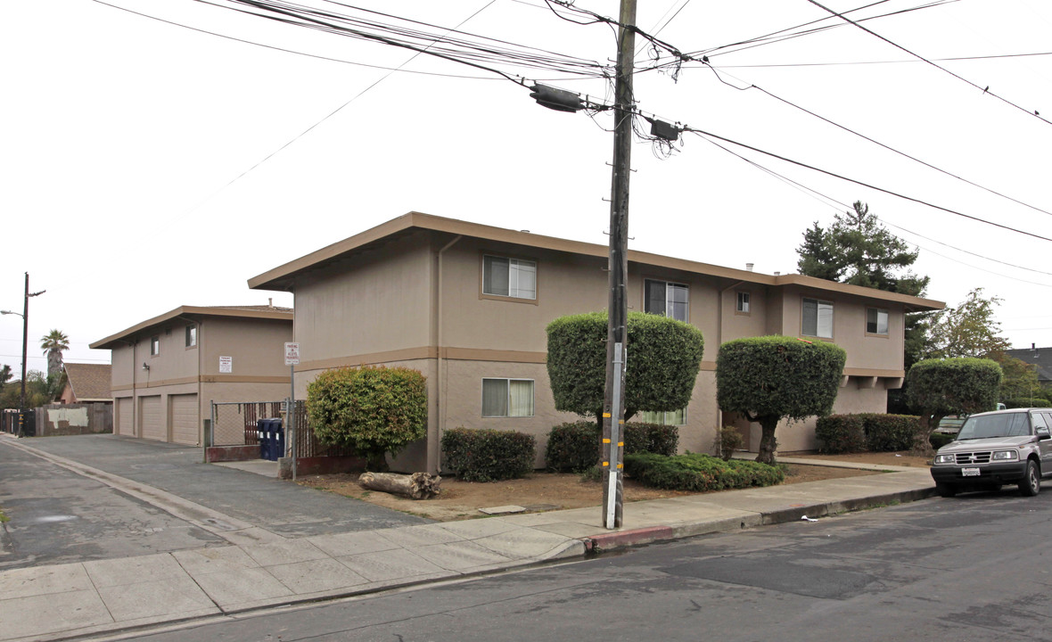 139-145 Ford St in Watsonville, CA - Building Photo