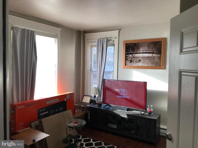 property at 2-2108-AP2 Walnut St