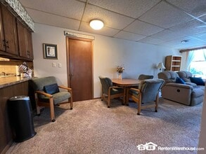 113 1/2 N 9th St in Adel, IA - Building Photo - Building Photo