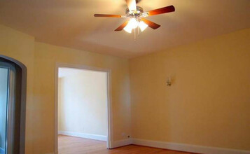 10 Nunnery Ln, Unit 2 in Catonsville, MD - Building Photo - Building Photo