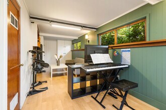 10828 23rd Ave NE in Seattle, WA - Building Photo - Building Photo