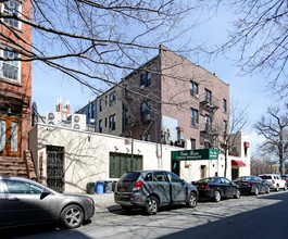 384 Court St in Brooklyn, NY - Building Photo - Building Photo