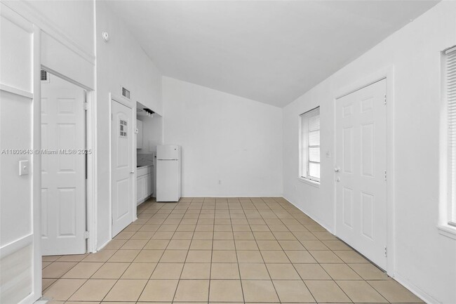 840 SW 7th St in Miami, FL - Building Photo - Building Photo