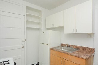 2714 N Spaulding Ave in Chicago, IL - Building Photo - Building Photo
