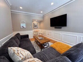 32 Clarendon St, Unit 1 in Boston, MA - Building Photo - Building Photo