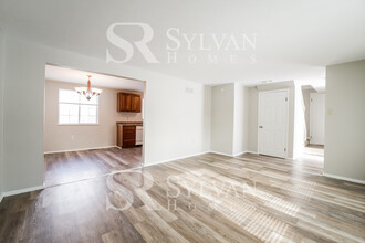 131 Pinoak Ln in Imperial, PA - Building Photo - Building Photo