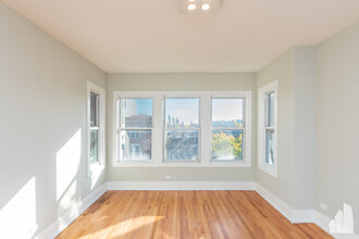 1122 W Addison St, Unit #  03 in Chicago, IL - Foto de edificio - Building Photo
