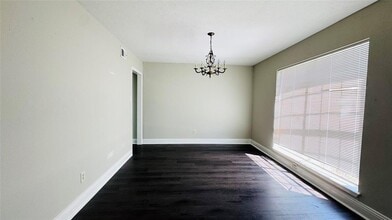 10418 Towne Oak Ln in Sugar Land, TX - Building Photo - Building Photo