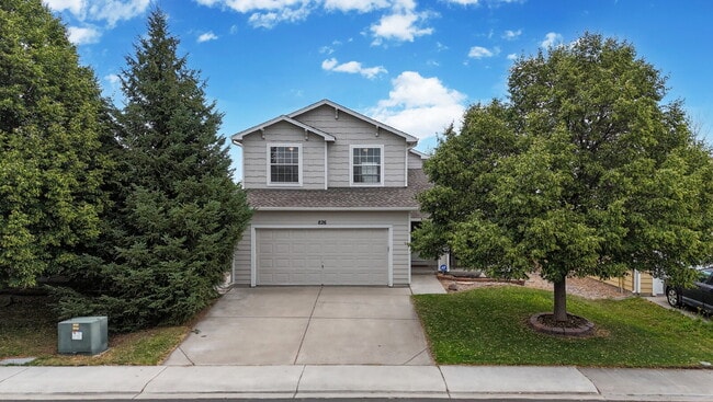 property at 826 Glenwall Dr