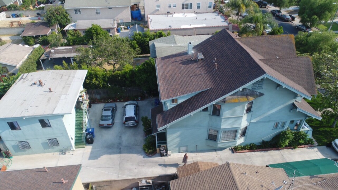 2110 6th Ave in Los Angeles, CA - Building Photo