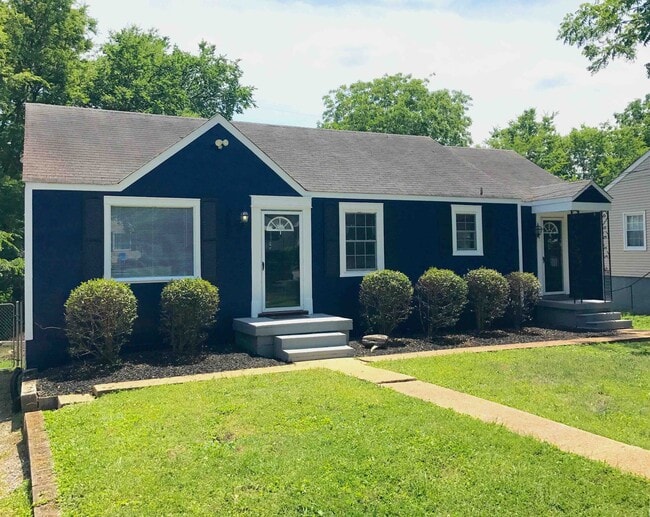 2502 Woodyhill Dr in Nashville, TN - Foto de edificio - Building Photo