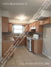 11914 Meadowpass St in Houston, TX - Building Photo - Building Photo